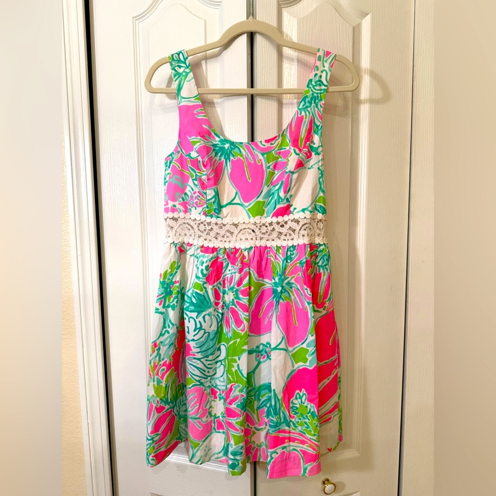 Lily Pulitzer Dress, Excellent condition, non smoking home, no stains. Size 6